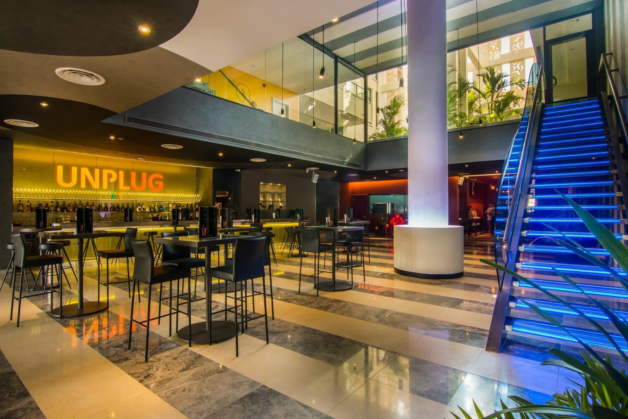 Sun & Moon, Urban Hotel Πνομ Πενχ Εξωτερικό φωτογραφία