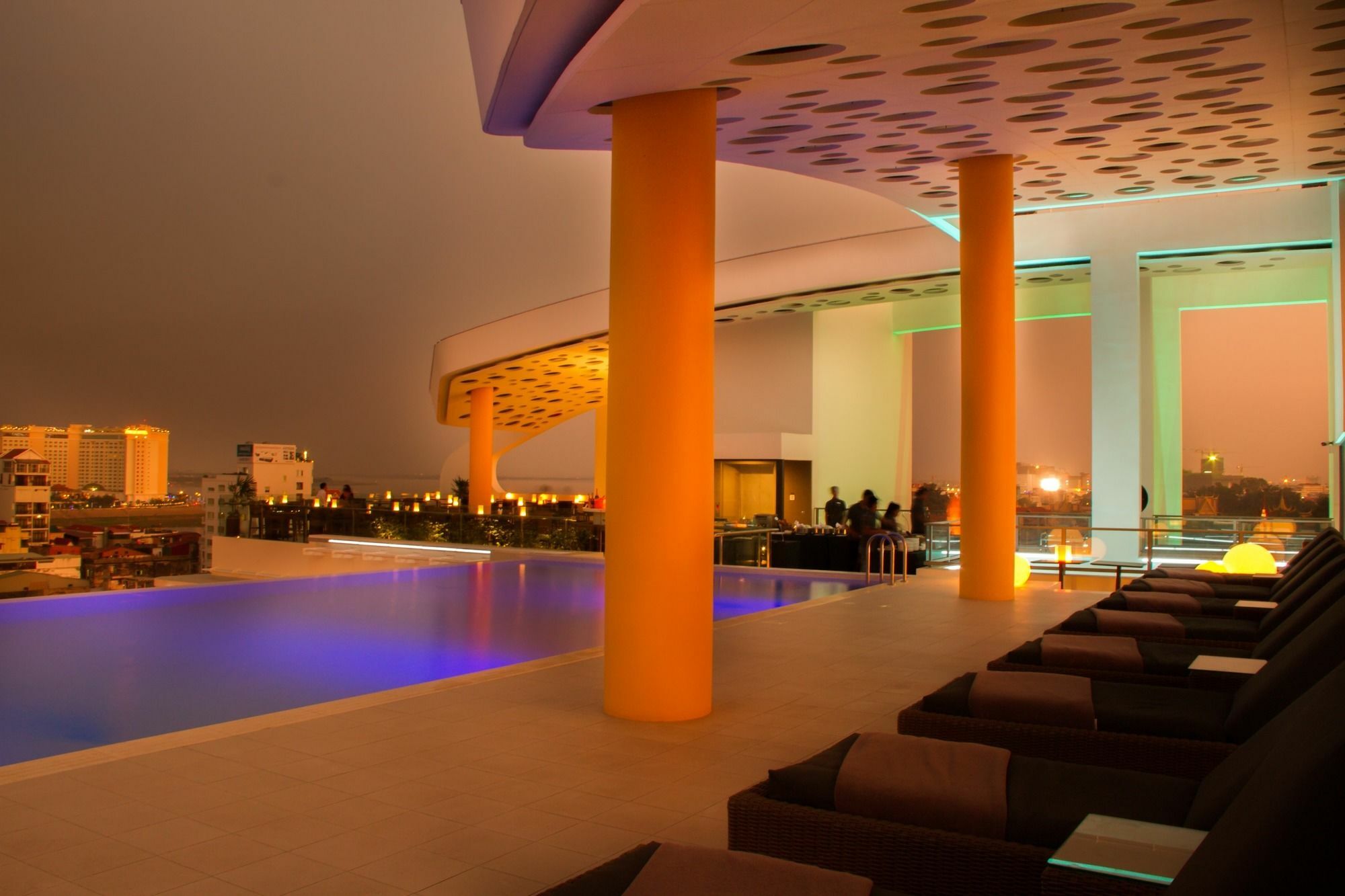 Sun & Moon, Urban Hotel Πνομ Πενχ Εξωτερικό φωτογραφία